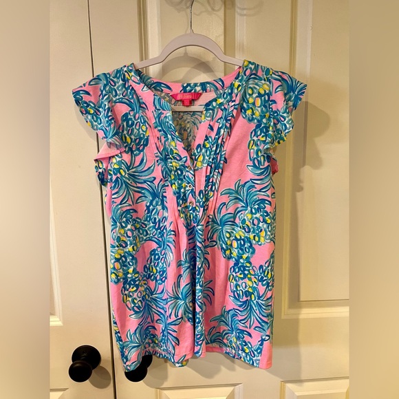 Lilly Pulitzer Tops - Lilly Pulitzer Pink Pineapple Print Ruffle Sleeve Top